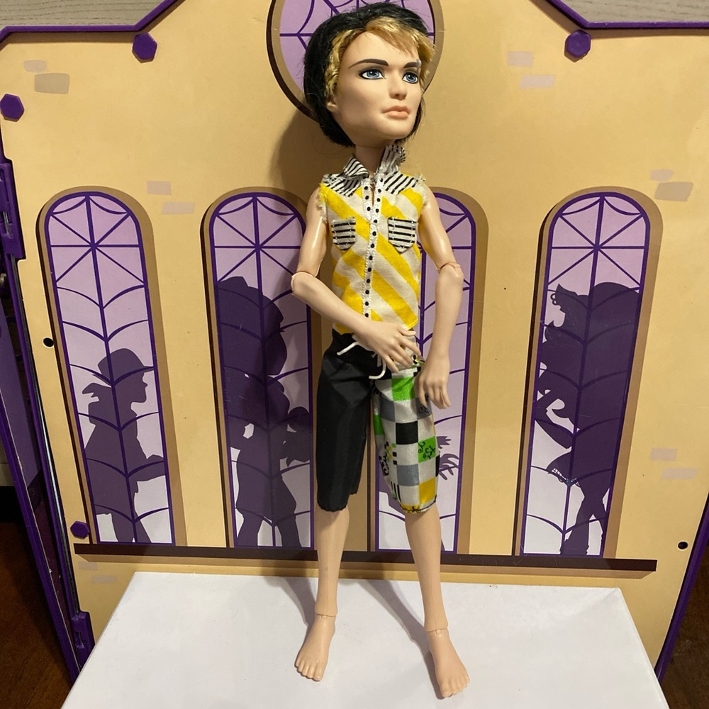 Monster High Jackson Jekyll Gloom Beach Doll